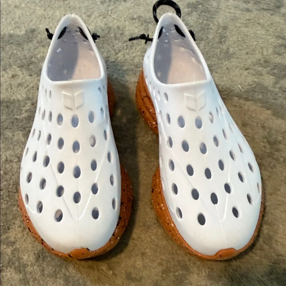 KANE FOOTWEAR - REVIVE recovery shoes - Picture 4 of 5